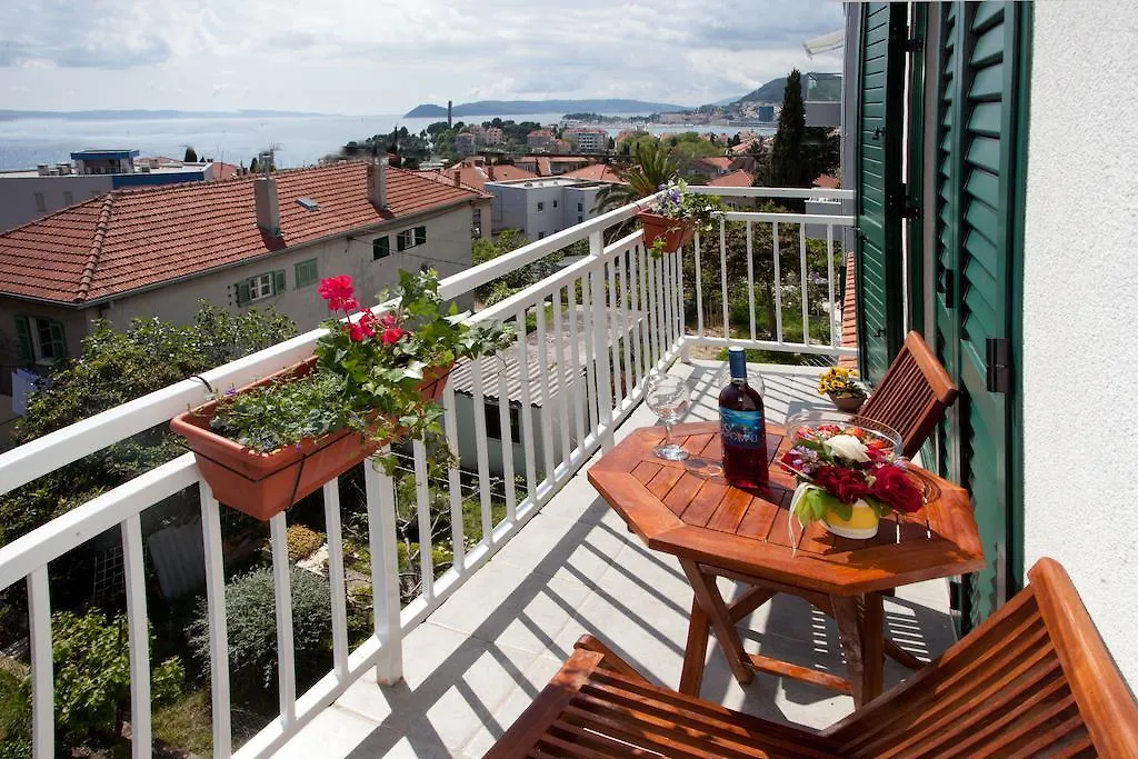 Apartment Firule Sandy Beach Split
